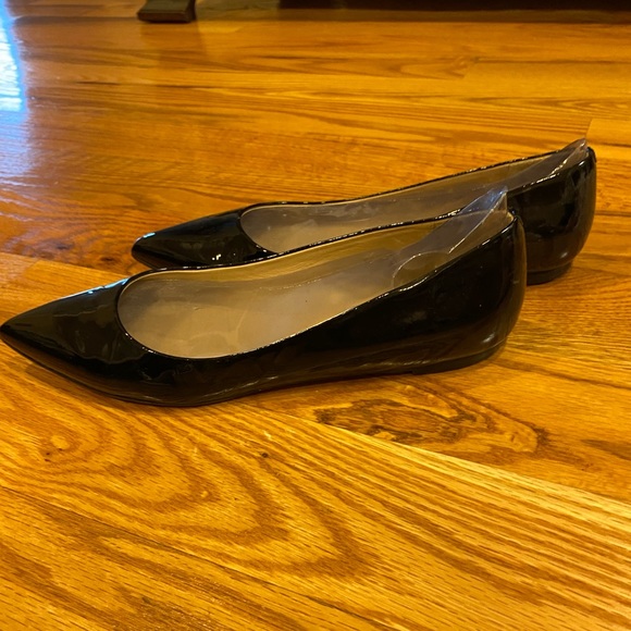 Women flats size 7 still in good condition - Picture 3 of 4